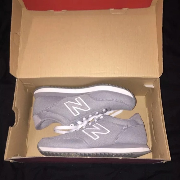 New Balance Shoes - Picture 3 of 6